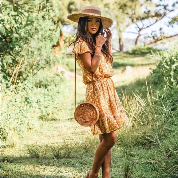 Round Rattan Cross Body Purse - Picture 2 of 9